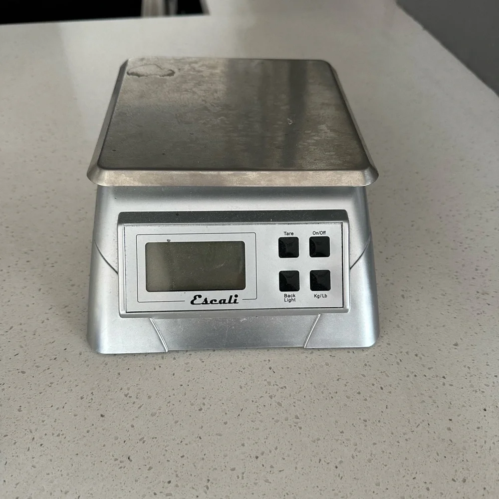 Escali Kitchen Scale - Picture 2 of 5